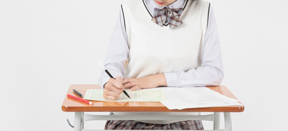 ����/�����